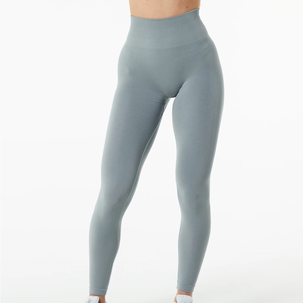 Alphalete Amplify Legging